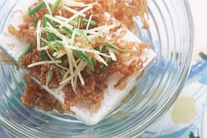 揚げ切りいか、ねぎ、しょうが冷ややっこ