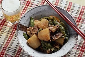 じゃがいもと豚肉の煮もの