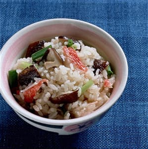 かに風味かまぼこ入り焼きしいたけご飯