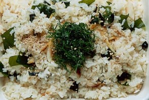青じそ風味のかます、わかめご飯