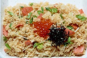 三つ葉風味の鮭親子ご飯