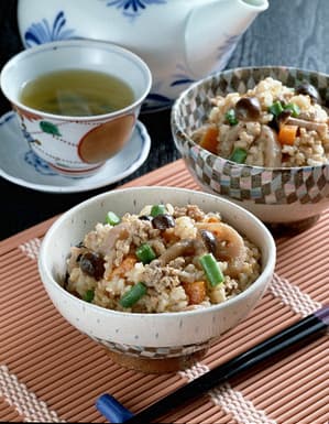 五目そぼろご飯