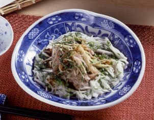 いわしのたたきと長いもの香草サラダ