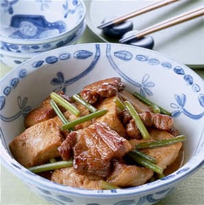 豚バラ肉と豆腐の煮込み
