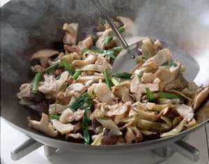 しいたけと豚肉のザーサイ炒め