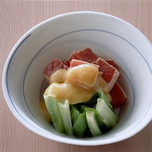 まぐろとわけぎの辛子酢みそあえ