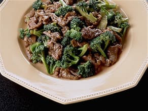 牛肉とブロッコリーの炒めもの