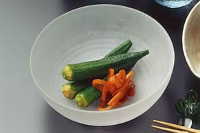 オクラとにんじんの甘辛炒め