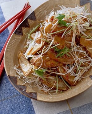 揚げごぼうの中国風サラダ