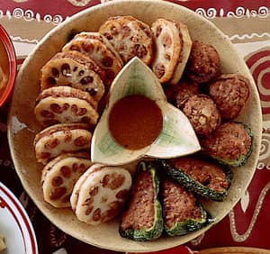 三色野菜の肉詰め揚げ