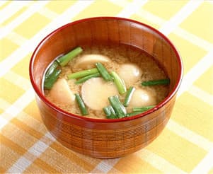 里いものほっくりみそ汁