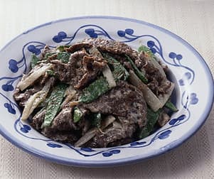 牛肉とうどのマヨネーズ炒め