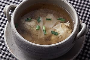 肉だんごの中国風スープ