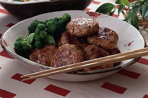 たたきれんこん入り肉だんご