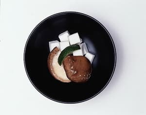 しいたけとはんぺんのすまし汁