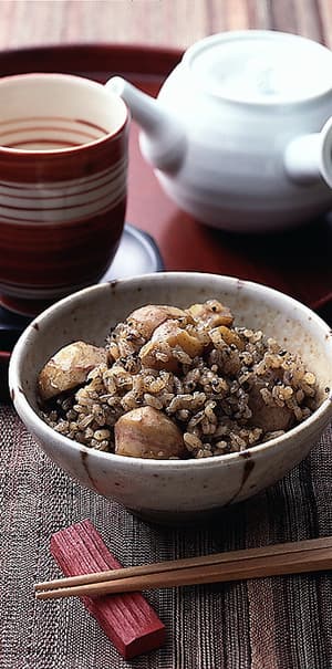 黒ごま入り栗ご飯