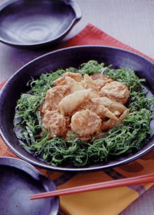 帆立てとうどのごまみそ炒め