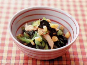 小松菜と鶏ささ身のしょうがじょうゆあえ