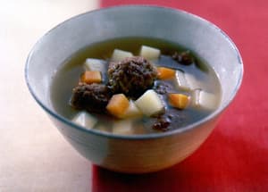 牛だんごと根菜汁