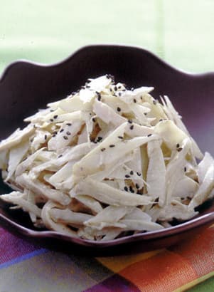 ごぼう入りチキンサラダ