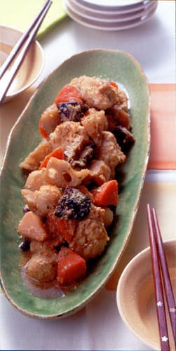 根菜と鶏つくねのごま煮