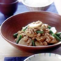 里いものそぼろ煮