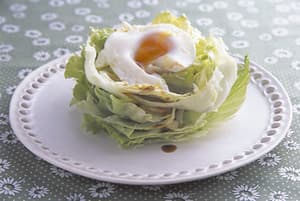 レタスの温たまサラダ