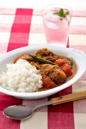トマトといんげんのチキンカレー